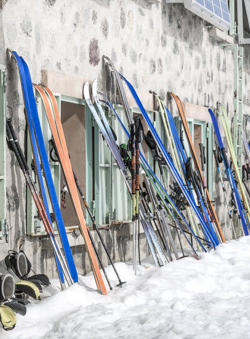 https://bergpunkt-dev.b-cdn.net/bergpunkt-mietmaterial-transalp-2015-20150309-dsc4780-60b08deca88cf853000029.jpg